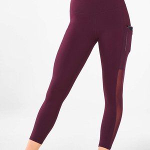 Mila High Waisted Pocket Legging in Burgundy
